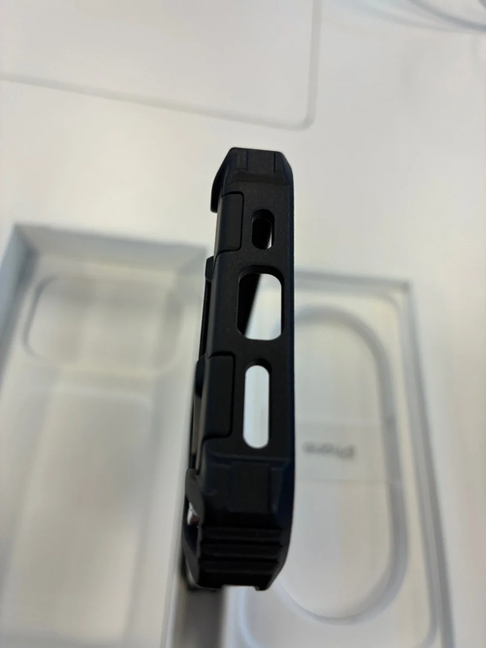 16E Black Case with Built-In Fidget spinner and kick stand. MagSafe
